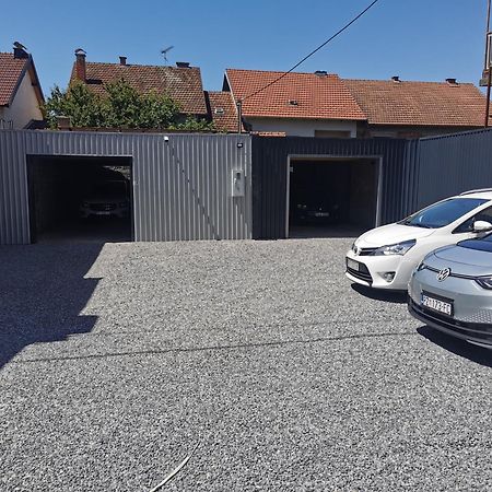 Nunanina Apartmani Pozega Exterior foto